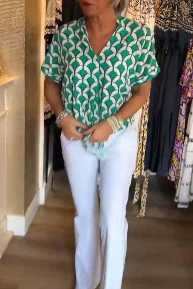 Short-Sleeved V-Neck Printed Casual Top
