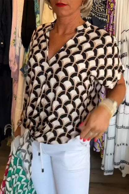 Short-Sleeved V-Neck Printed Casual Top