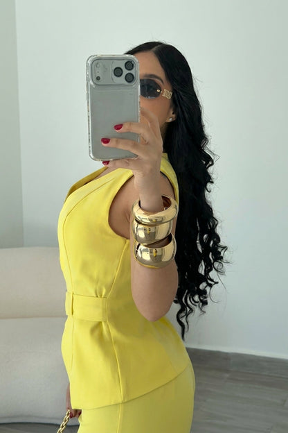 LEMON GLOW Sleeveless Blazer & Shorts 2-Piece Set