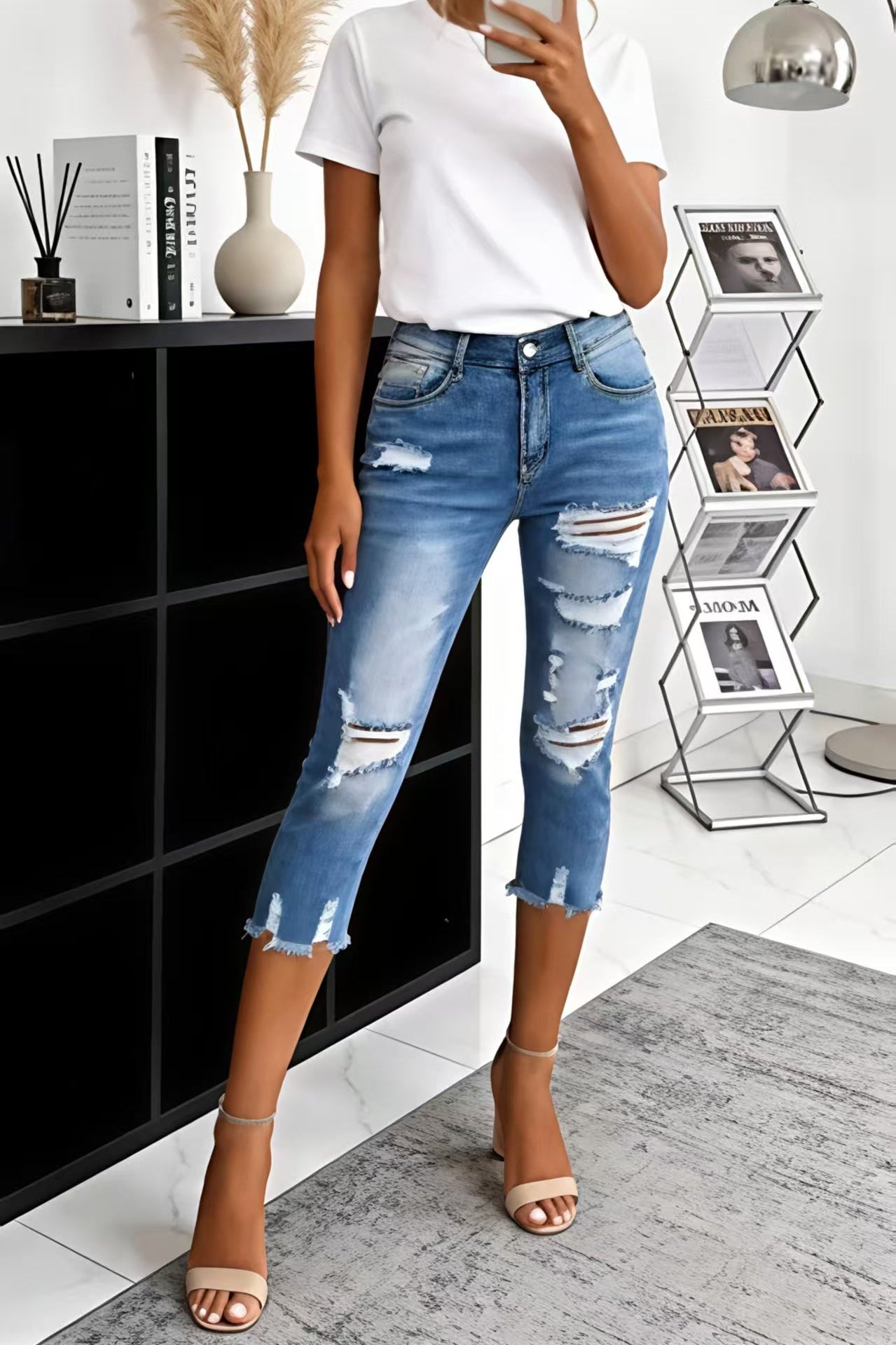Distressed Cropped Denim Jeans