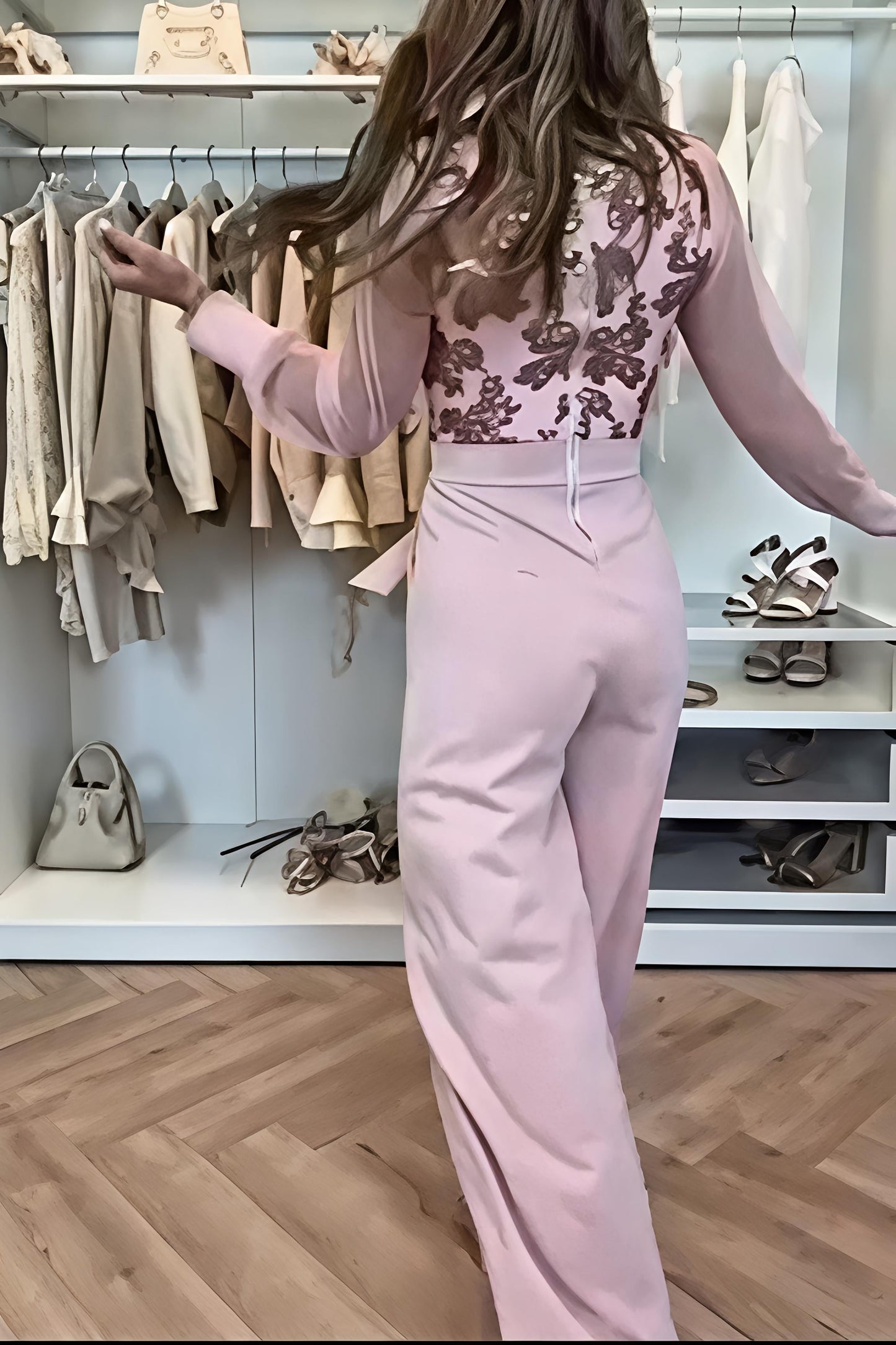 Pleated sequin-decorated deep V-shaped jumpsuit