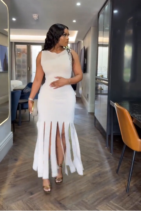 Round Neck Slit Solid Color Casual Dress